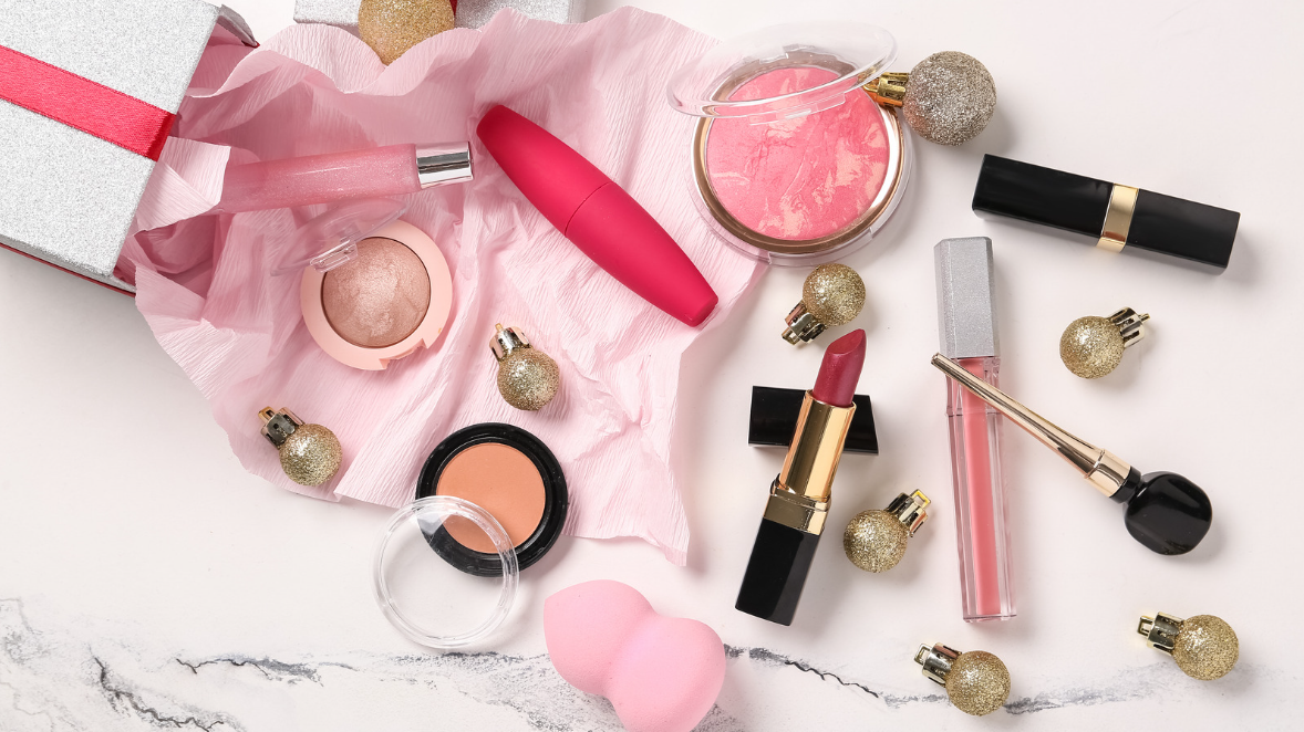 Productos de skincare en industria cosmética con procesos industriales que requieren<br />
tratamiento de aguas